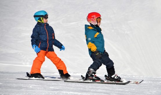 Nearly million Dutch head for the slopes